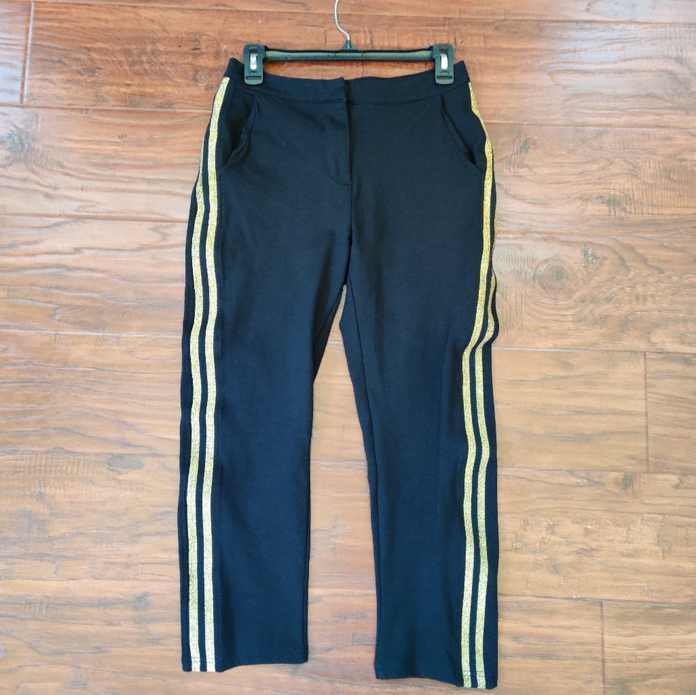 Shinestar Black Crop With Side Gold Stripes